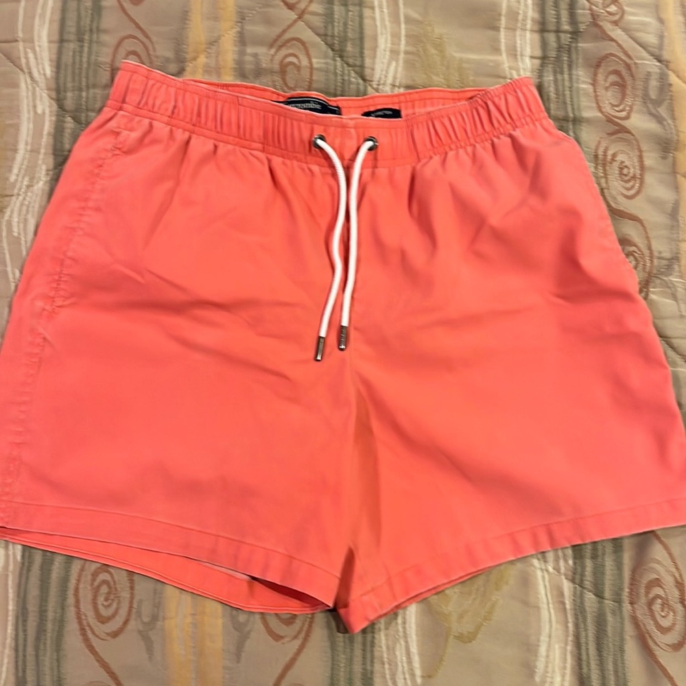 Men’s swimming shorts
